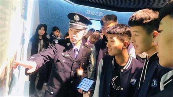 2020年，鄭州市禁毒教育基地迎來(lái)5萬(wàn)余人參觀